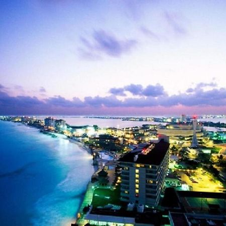 Appartement Cozy Ocean Front Penthouse At Marlin Beach à Cancún Extérieur photo